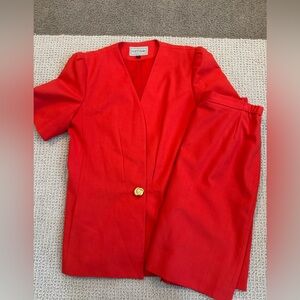 Suitsme Vintage Red Skirt Set